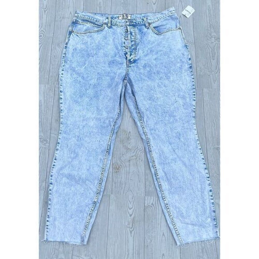 We the free acid wash button fly High top jeans 35 New With Tags‎